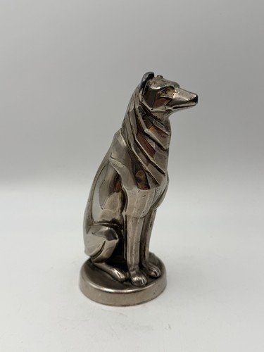 Mascotte automobile cane - automobile, in