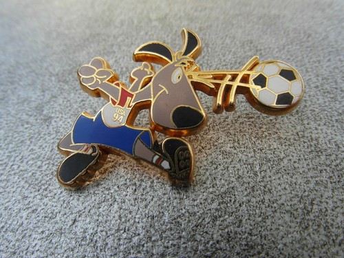 Rara spilla pin world - spilla, cup